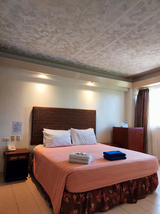 Wild Orchid Beach Resort Olongapo Zewnętrze zdjęcie