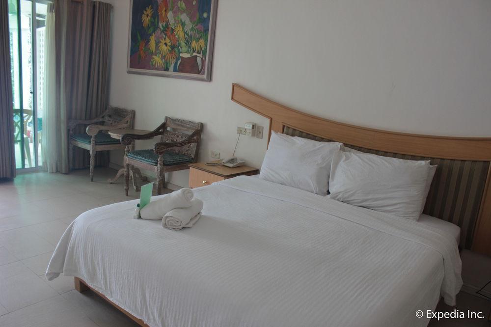 Wild Orchid Beach Resort Olongapo Zewnętrze zdjęcie