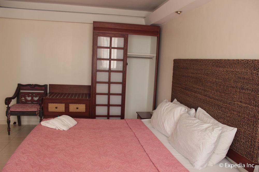 Wild Orchid Beach Resort Olongapo Zewnętrze zdjęcie