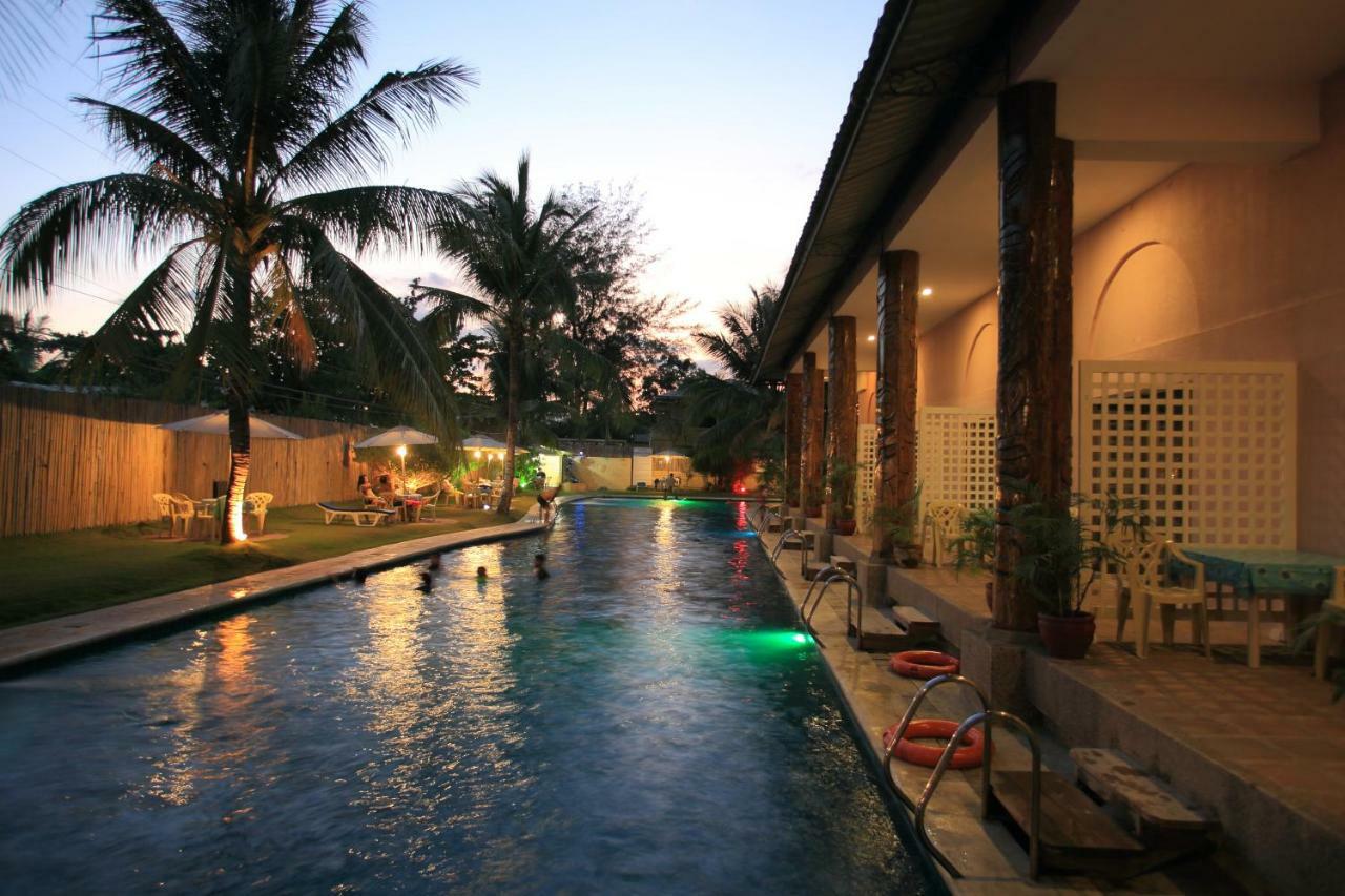 Wild Orchid Beach Resort Olongapo Zewnętrze zdjęcie