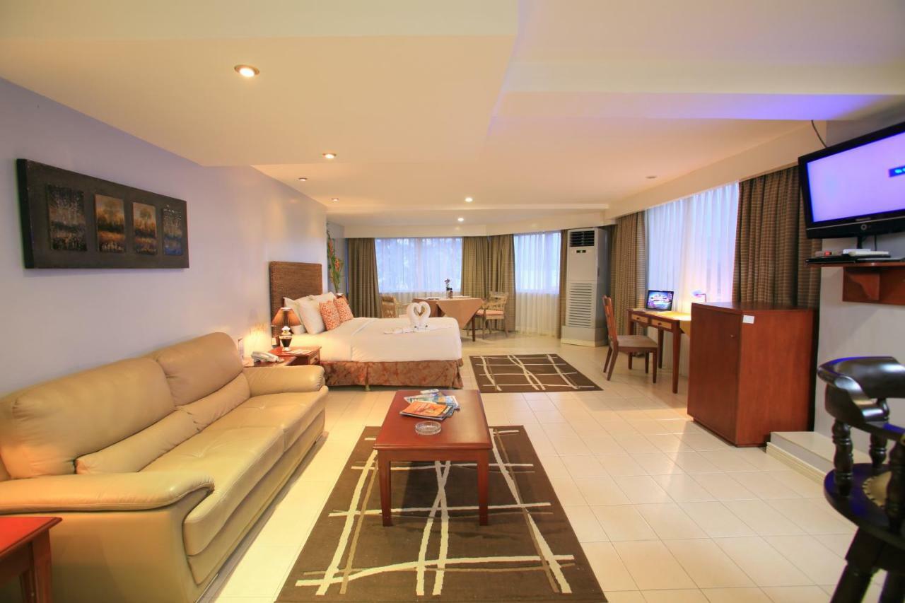 Wild Orchid Beach Resort Olongapo Zewnętrze zdjęcie